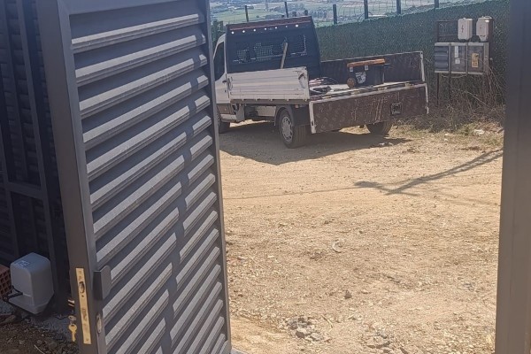 Çatalca Yana Kayar ve Tek Kanat Panjur Kapı Uygulaması 4