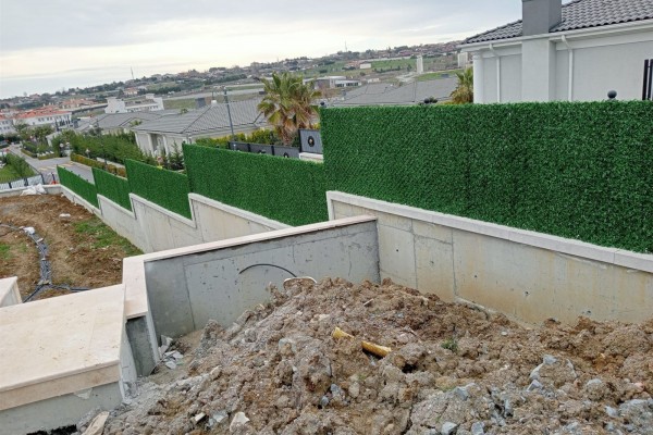 Villa Korkuluk Yükseltme ve Çim Çit Uygulaması 5